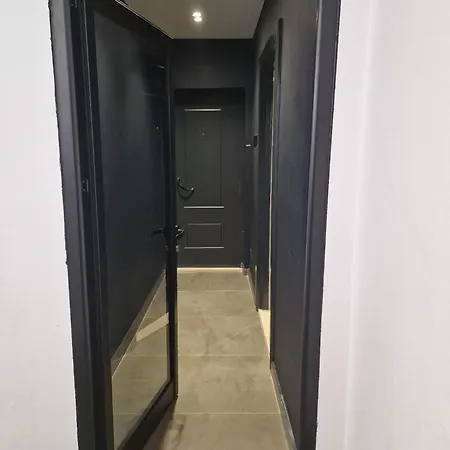 Bazaar With Parking 公寓式酒店 4*
